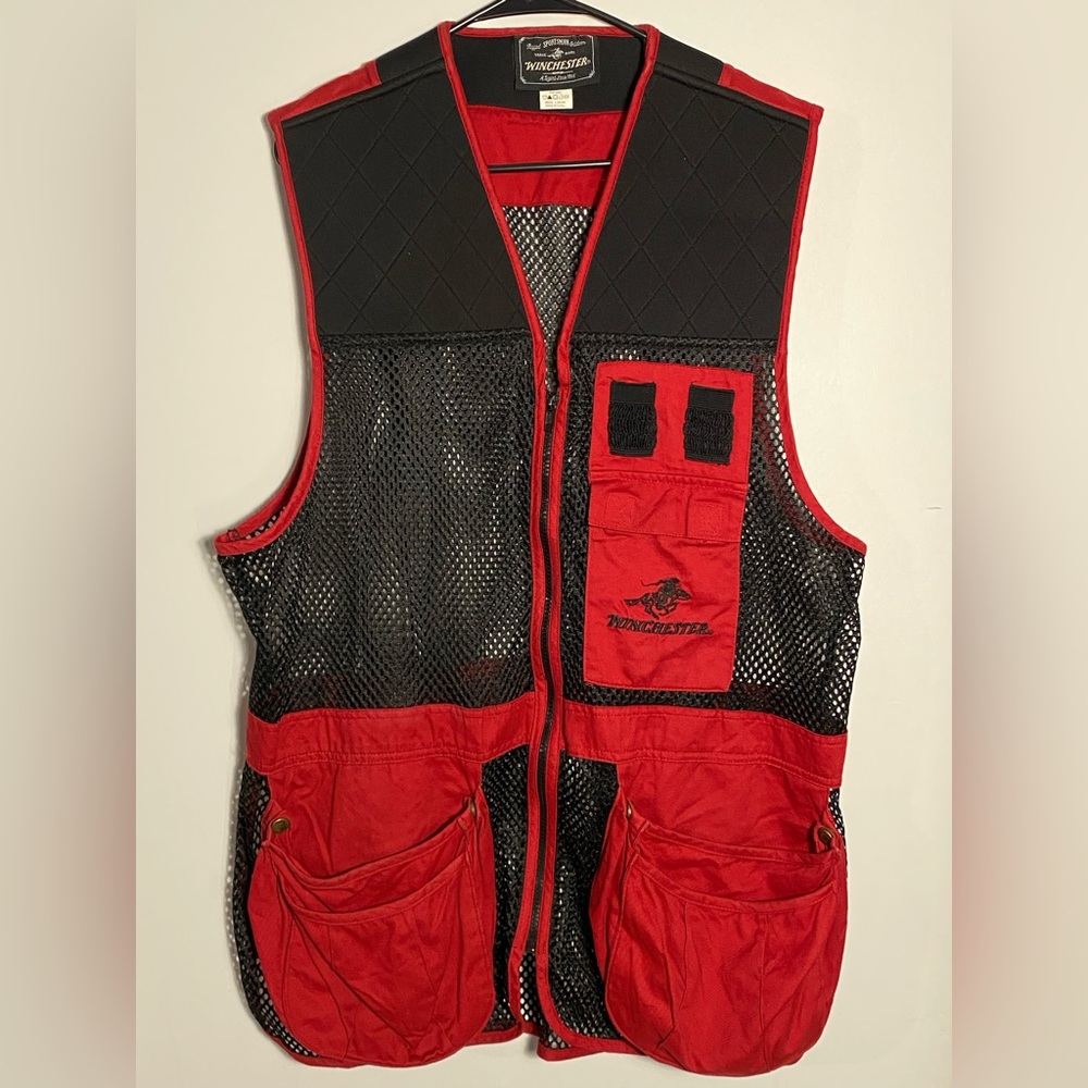 Winchester Trap Shooting Vest Men's Size Large Red and Black Sportsman Outdoors